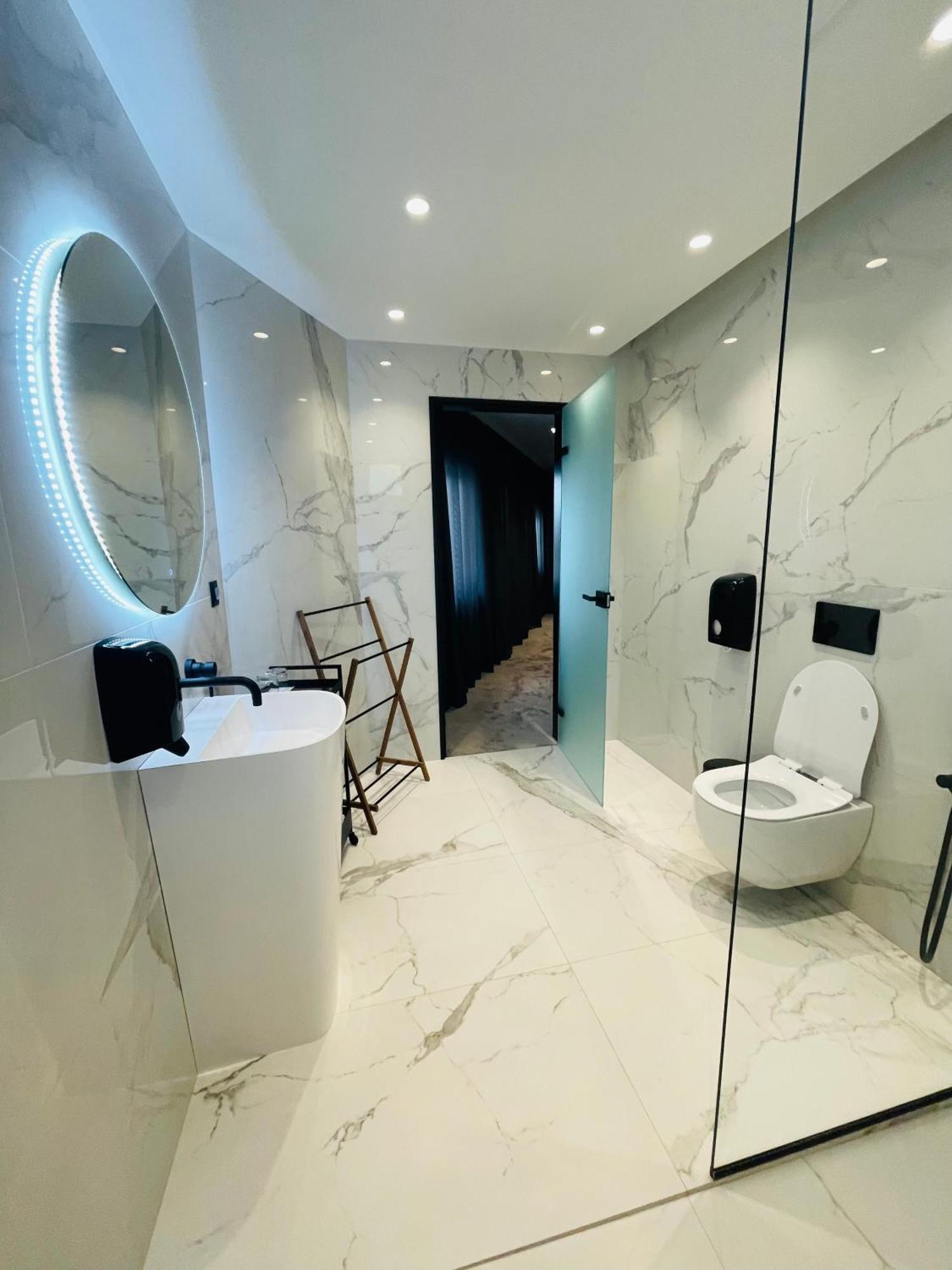 Lotus Luxury Rooms Varna Eksteriør bilde