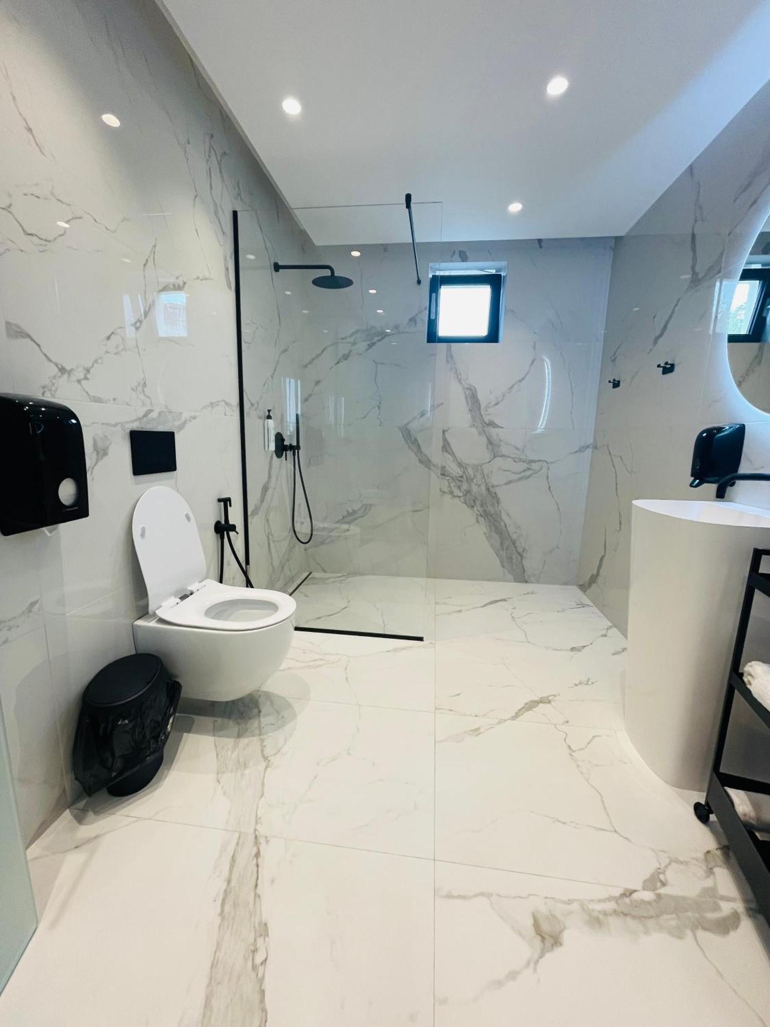 Lotus Luxury Rooms Varna Eksteriør bilde